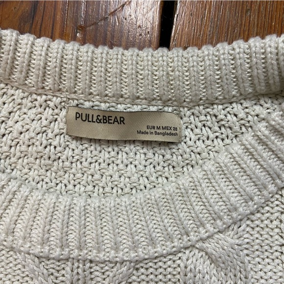 Pull & Bear Women’s Cable Knit Cream Sweater Size M Classic Casual Medium Weight - Picture 4 of 12